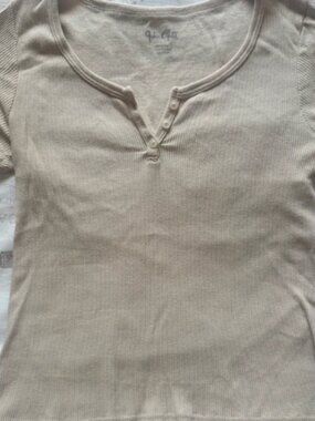 Brandy Melville button shirt